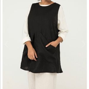 Elizabeth Suzann Harper Tunic in Black Linen OSM